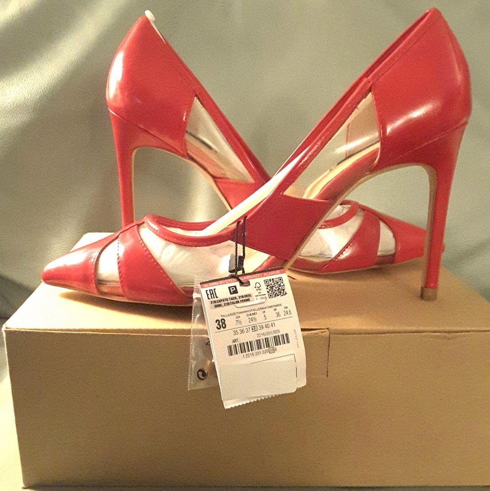 Zara Red Vinyl Court Pumps